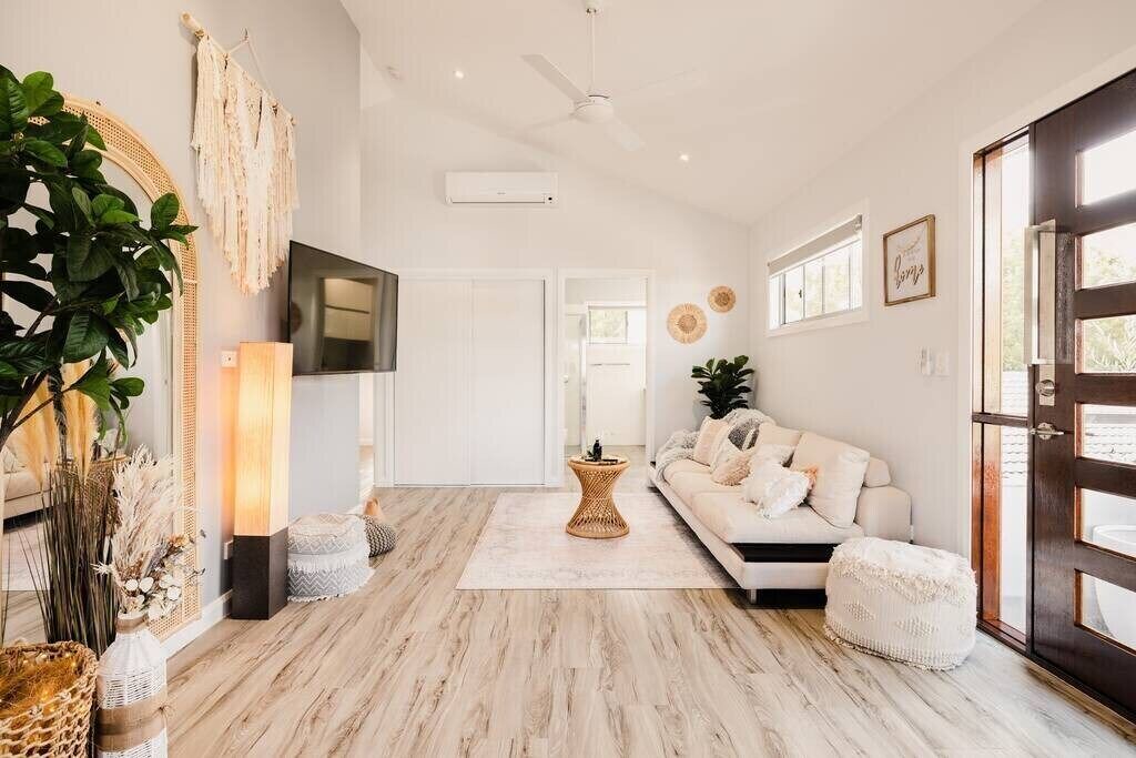 Photo of Livingroom in Mermaid Waters