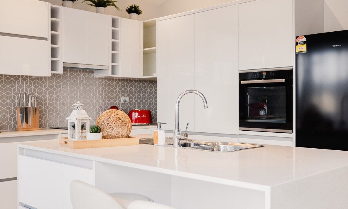 Photo of Kitchen in Mermaid Waters