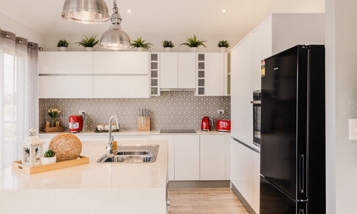 Photo of Kitchen in Mermaid Waters