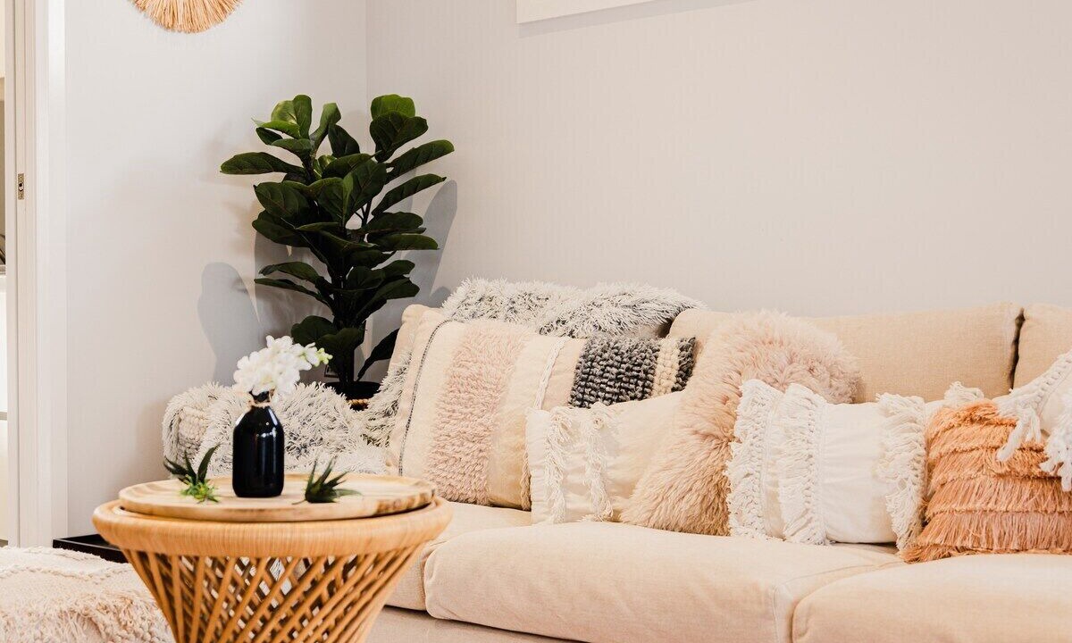 Photo of Livingroom in Mermaid Waters