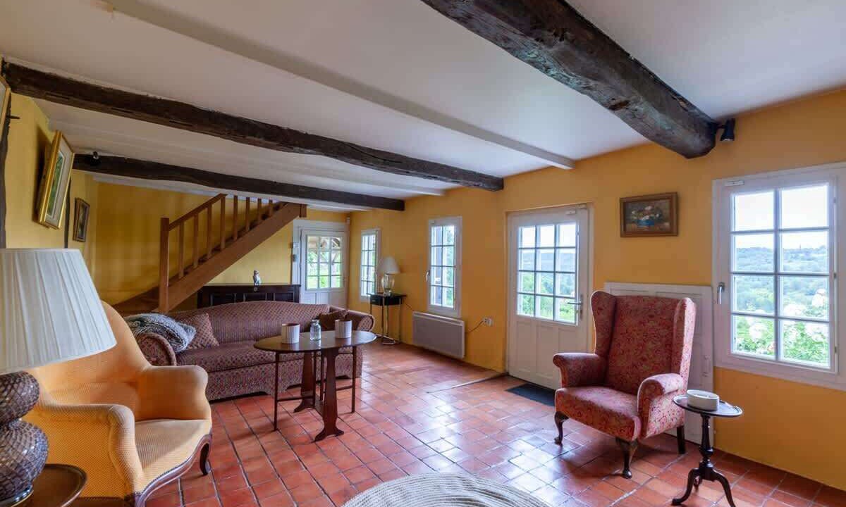 Photo of Livingroom in Manneville-la-Raoult
