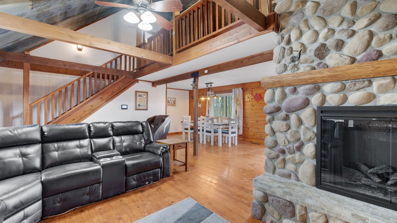 Photo of Livingroom in Doe Run