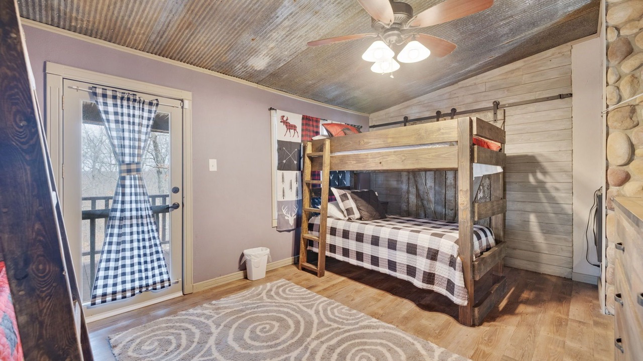 Photo of Bedroom in Doe Run