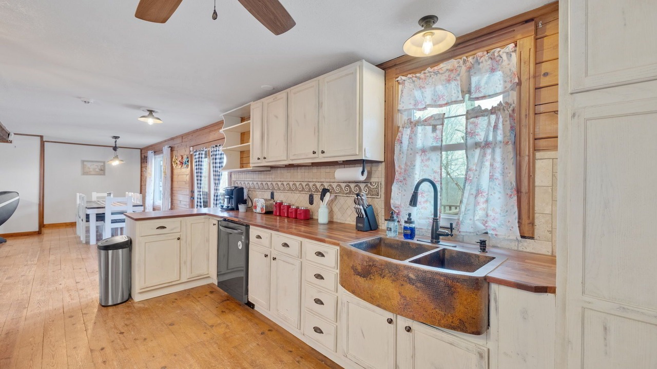 Photo of Kitchen in Doe Run