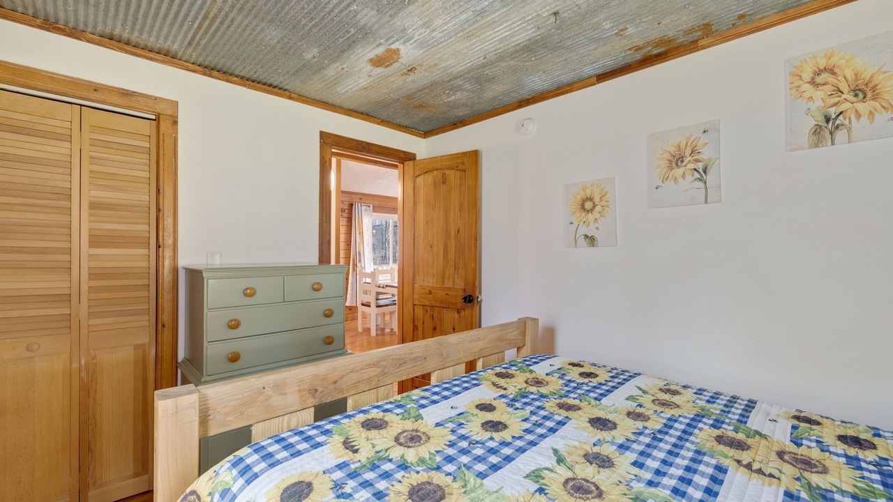 Photo of Bedroom in Doe Run