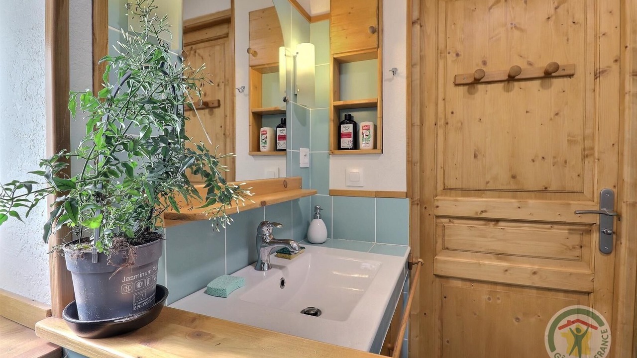 Photo of Bathroom in Marcille-Raoul