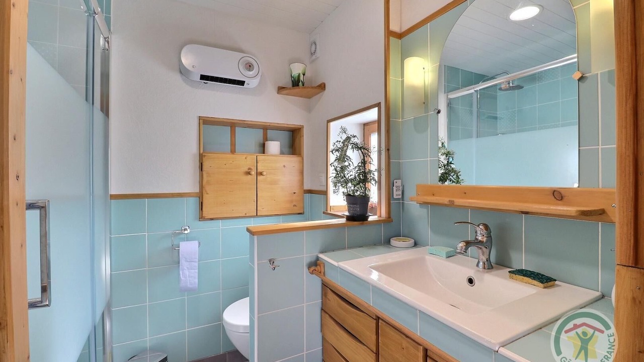 Photo of Bathroom in Marcille-Raoul