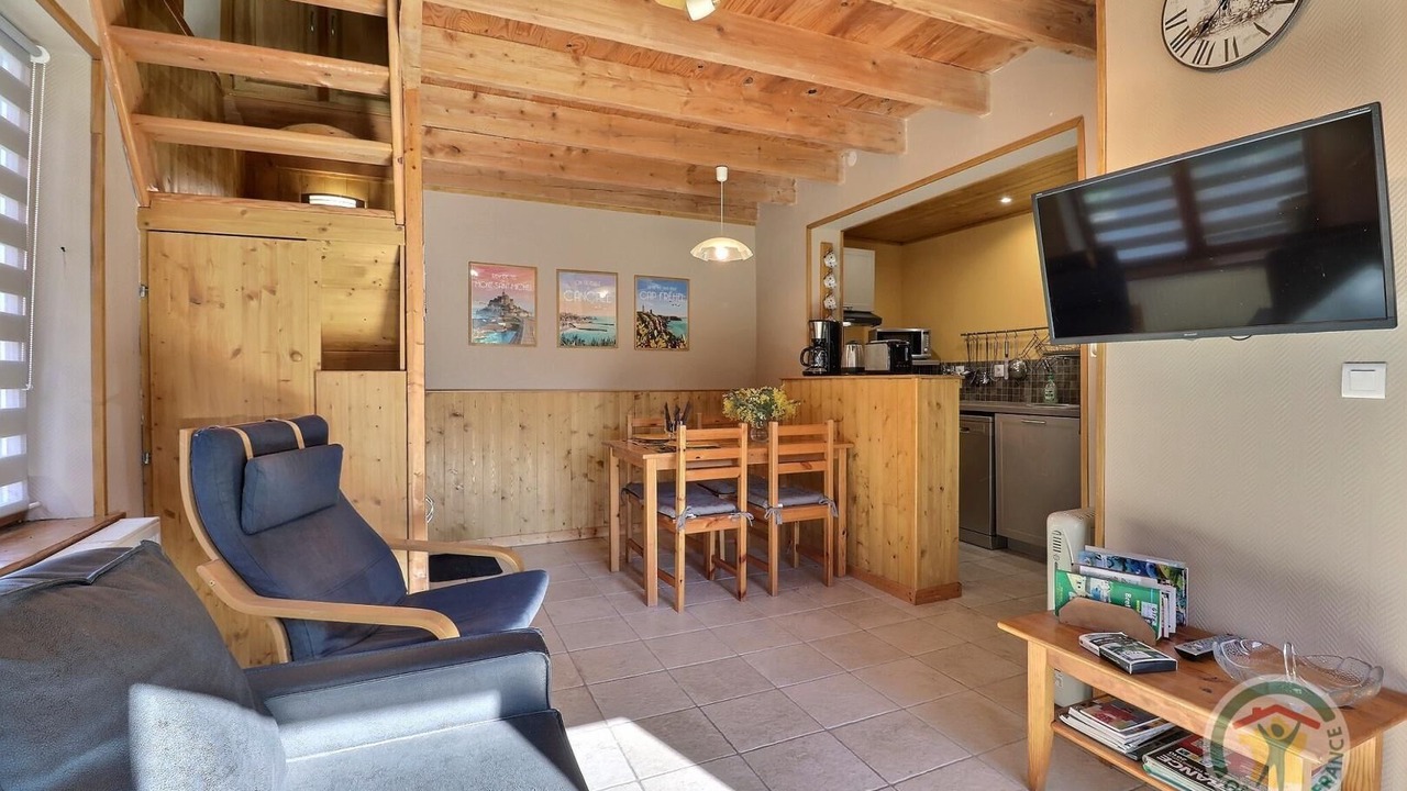 Photo of Livingroom in Marcille-Raoul