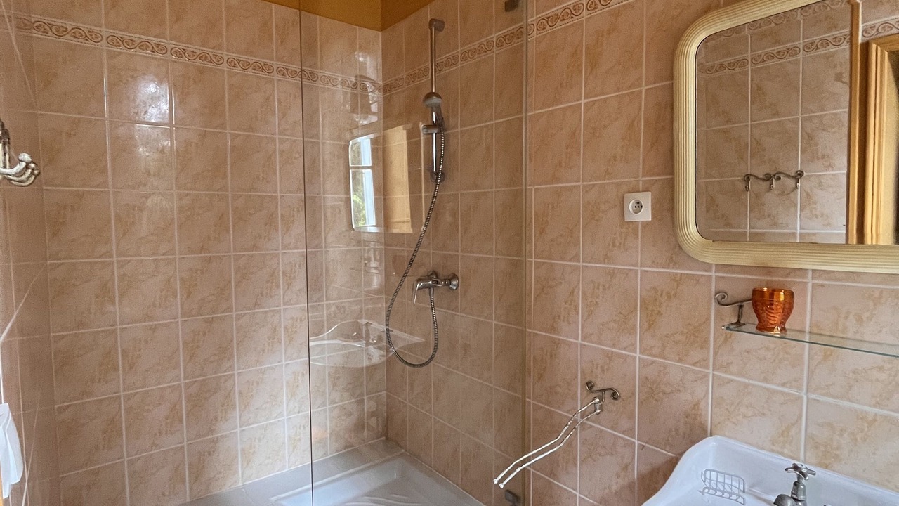 Photo of Bathroom in Bram
