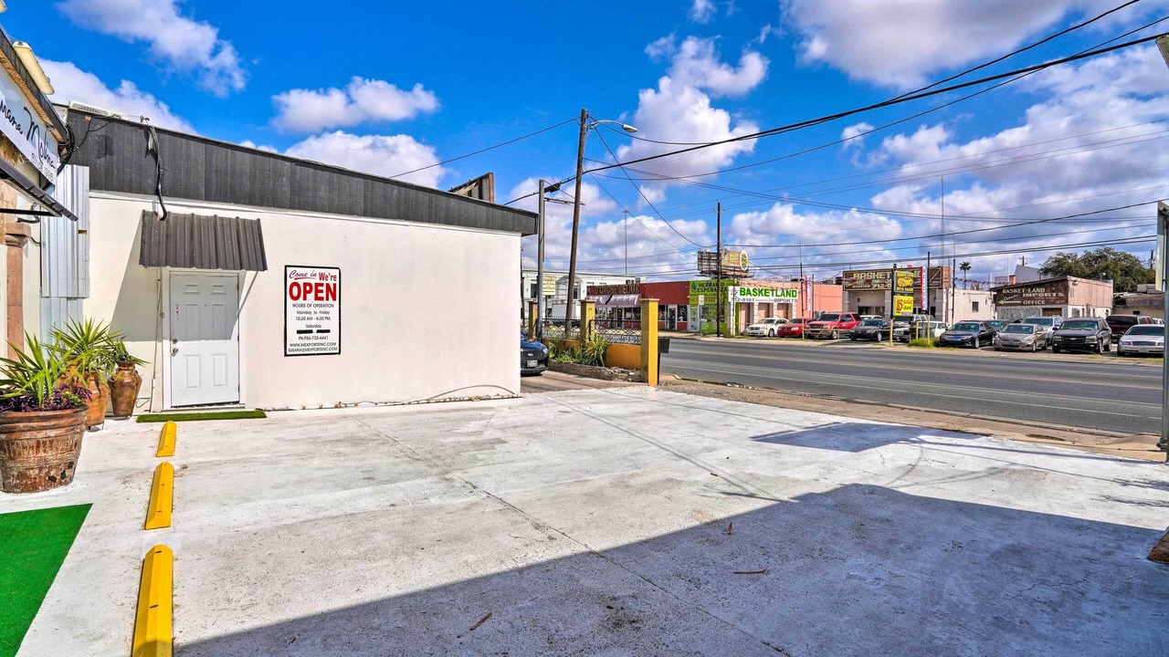 Photo of Outdoor in Western Division