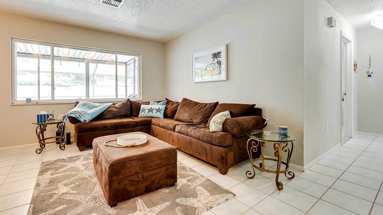 Photo of Livingroom in Palm Harbor