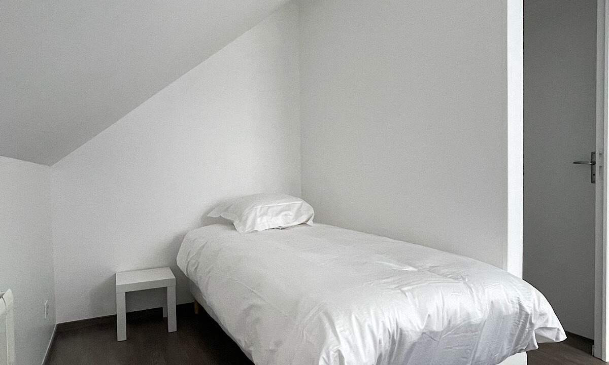 Photo of Bedroom in Isneauville