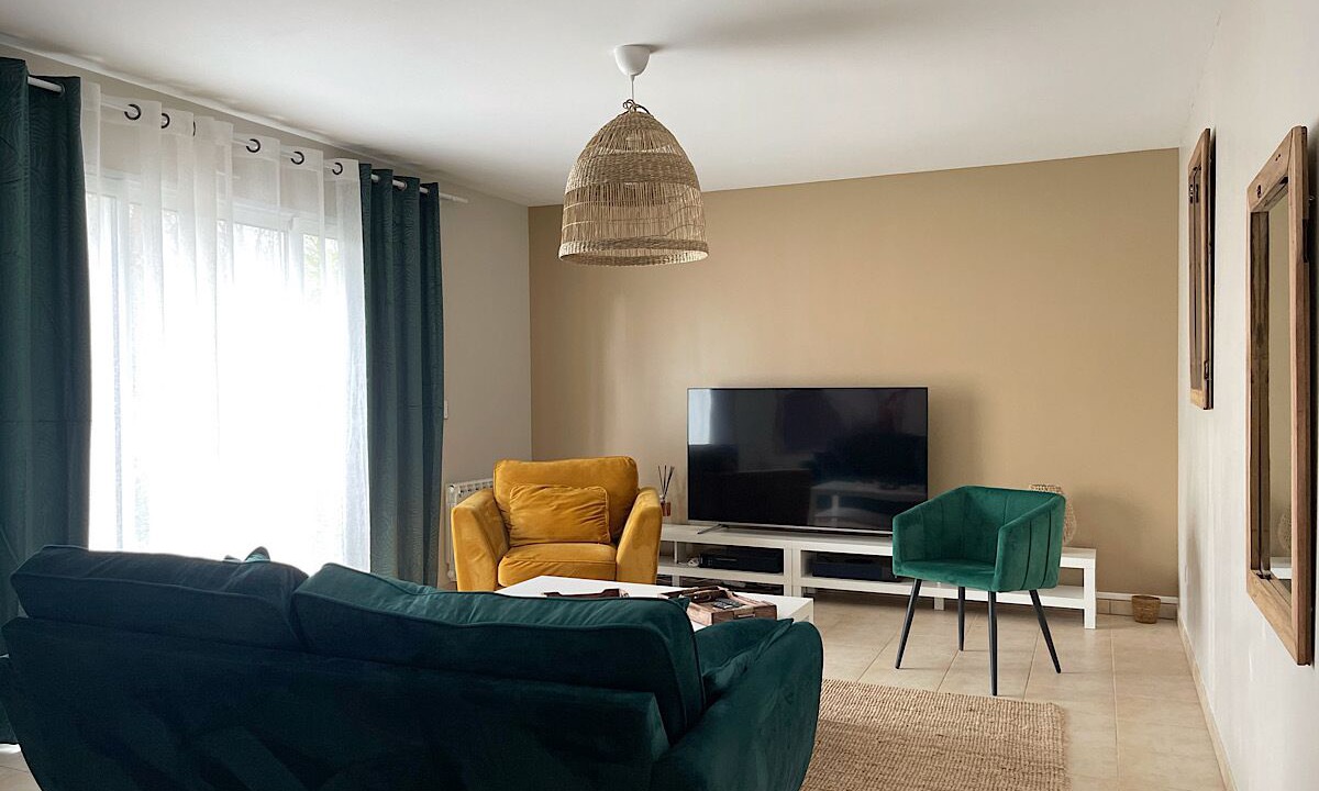 Photo of Livingroom in Isneauville