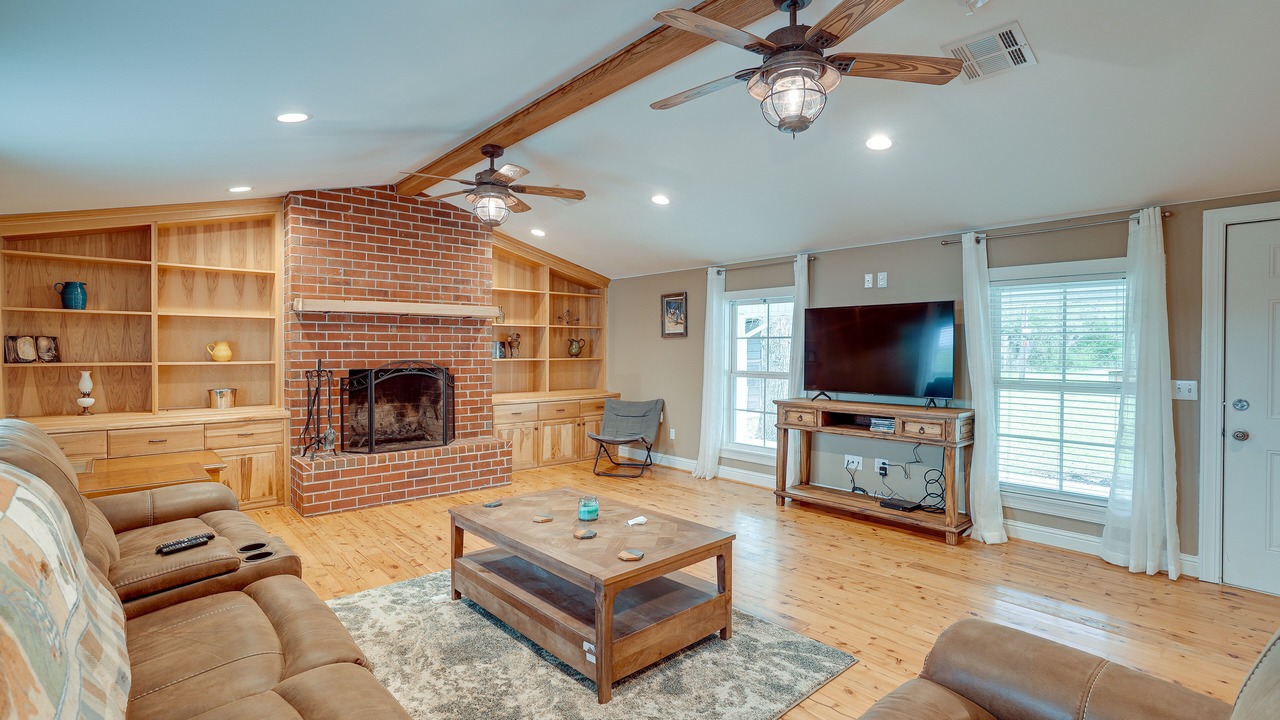 Photo of Livingroom in Lawson