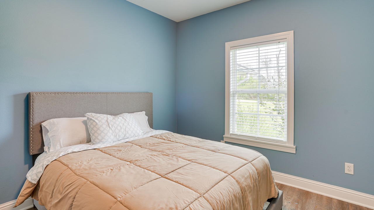 Photo of Bedroom in Lawson