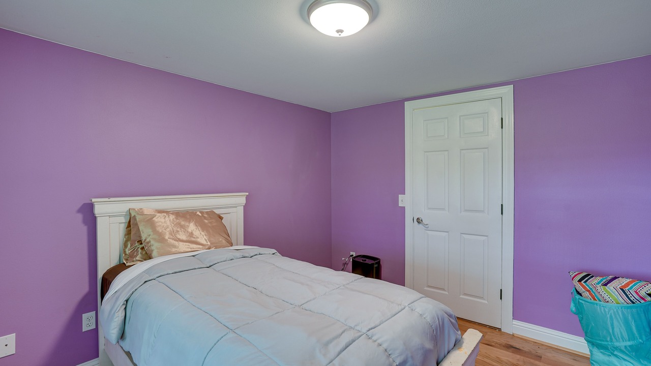 Photo of Bedroom in Lawson