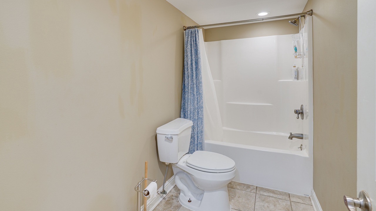 Photo of Bathroom in Lawson