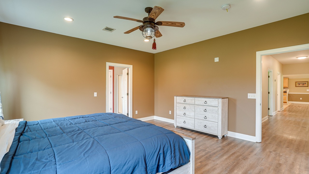 Photo of Bedroom in Lawson