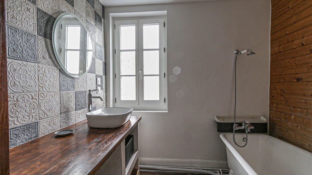 Photo of Bathroom in Etretat