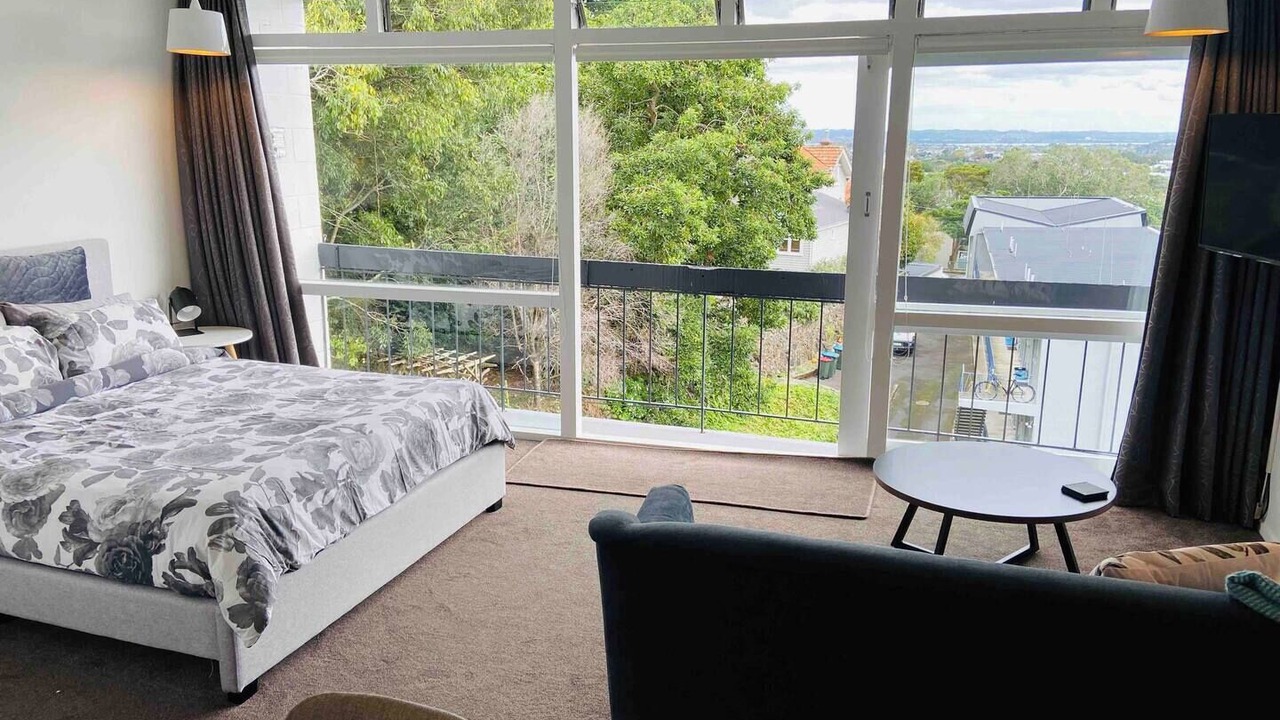 Photo of Others in Mount Eden