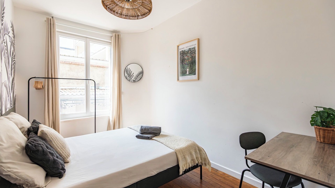Photo of Bedroom in Reims City Centre