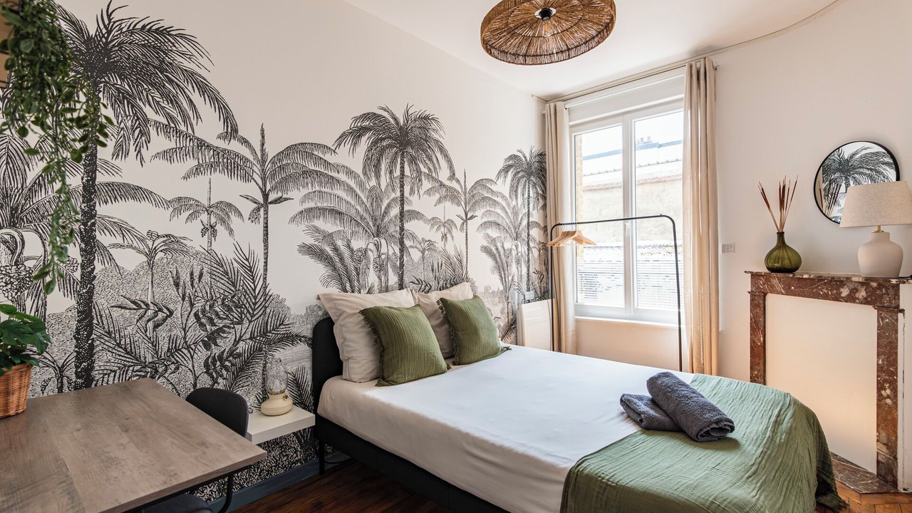 Photo of Bedroom in Reims City Centre