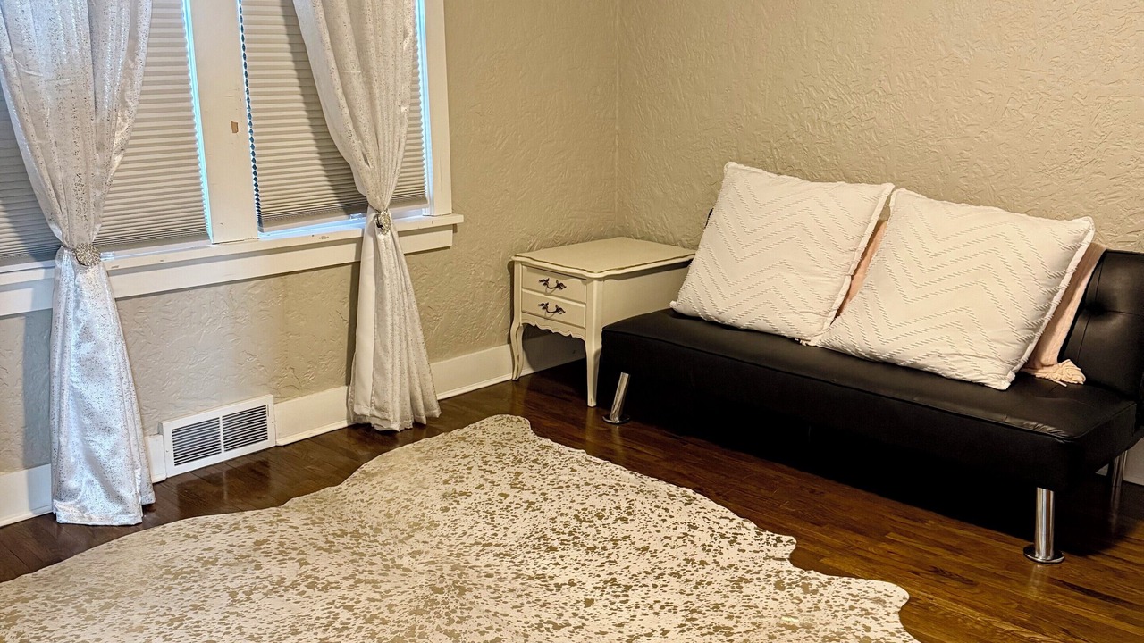Photo of Livingroom in Powell