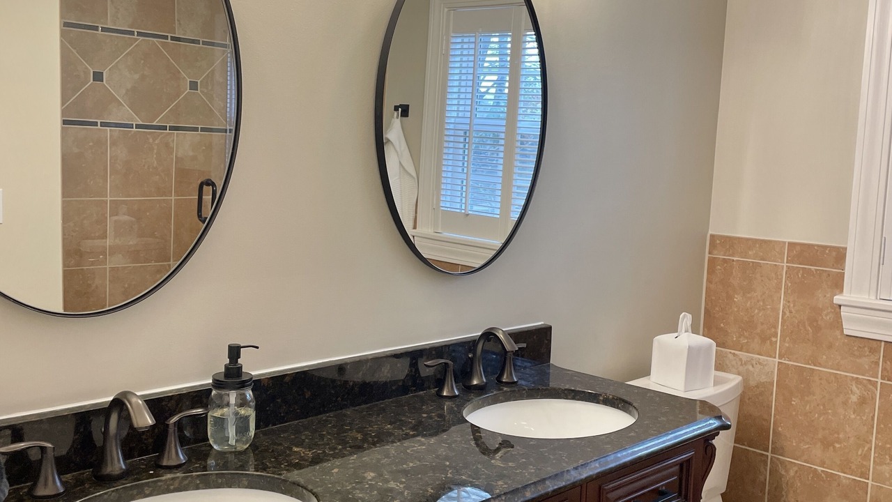 Photo of Bathroom in Indian Hills