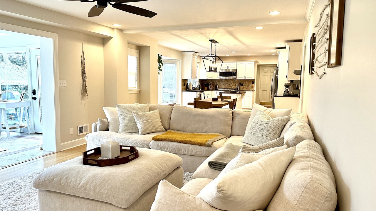 Photo of Livingroom in Indian Hills