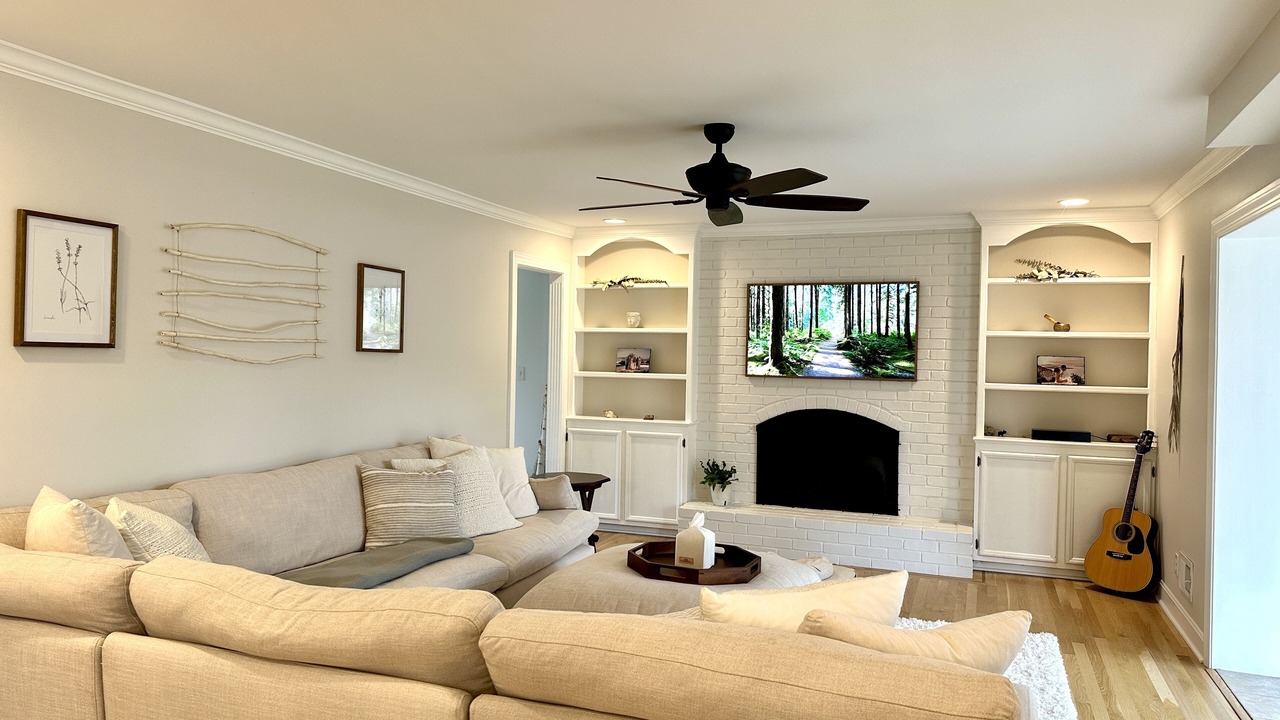 Photo of Livingroom in Indian Hills