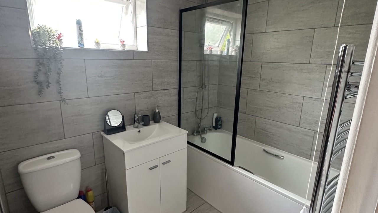 Photo of Bathroom in Bensham Manor