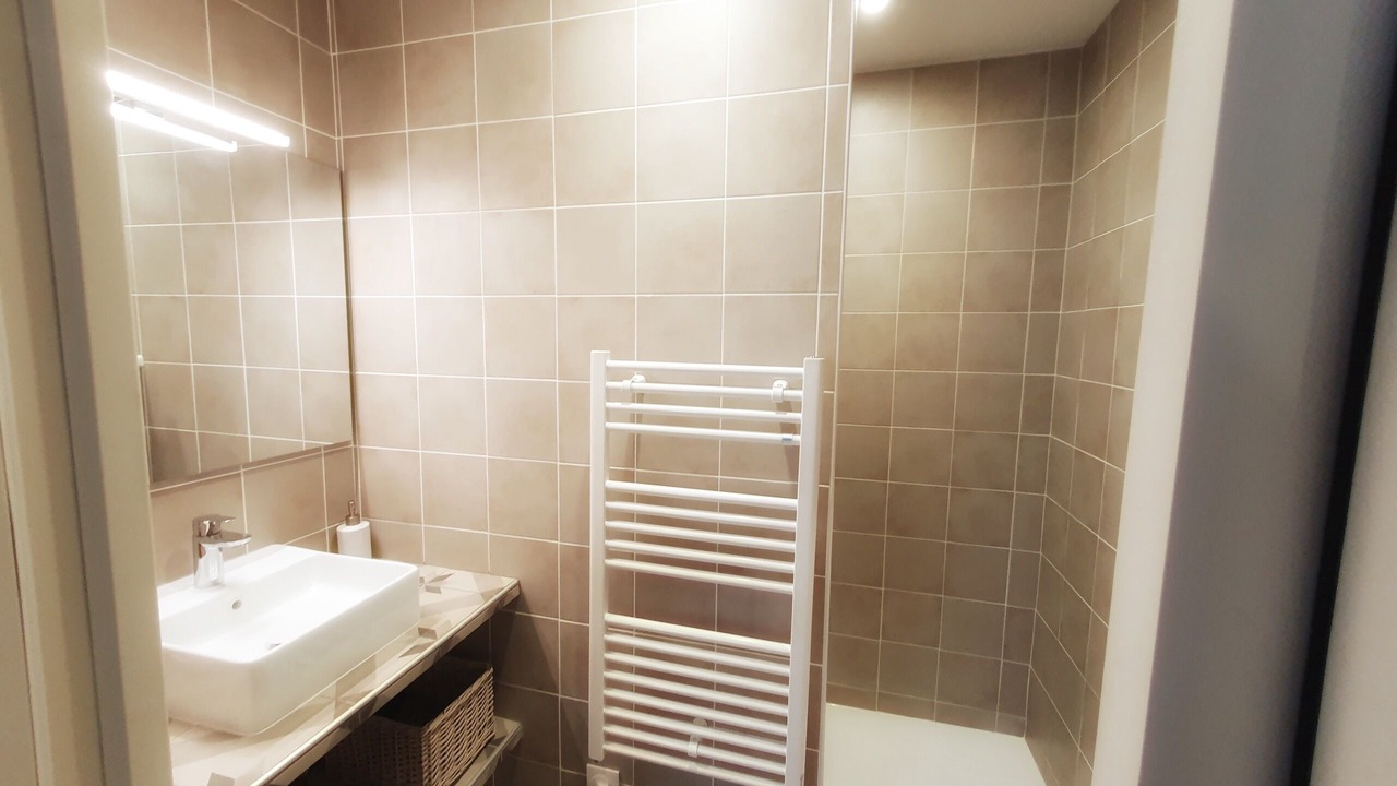 Photo of Bathroom in La Charite-sur-Loire