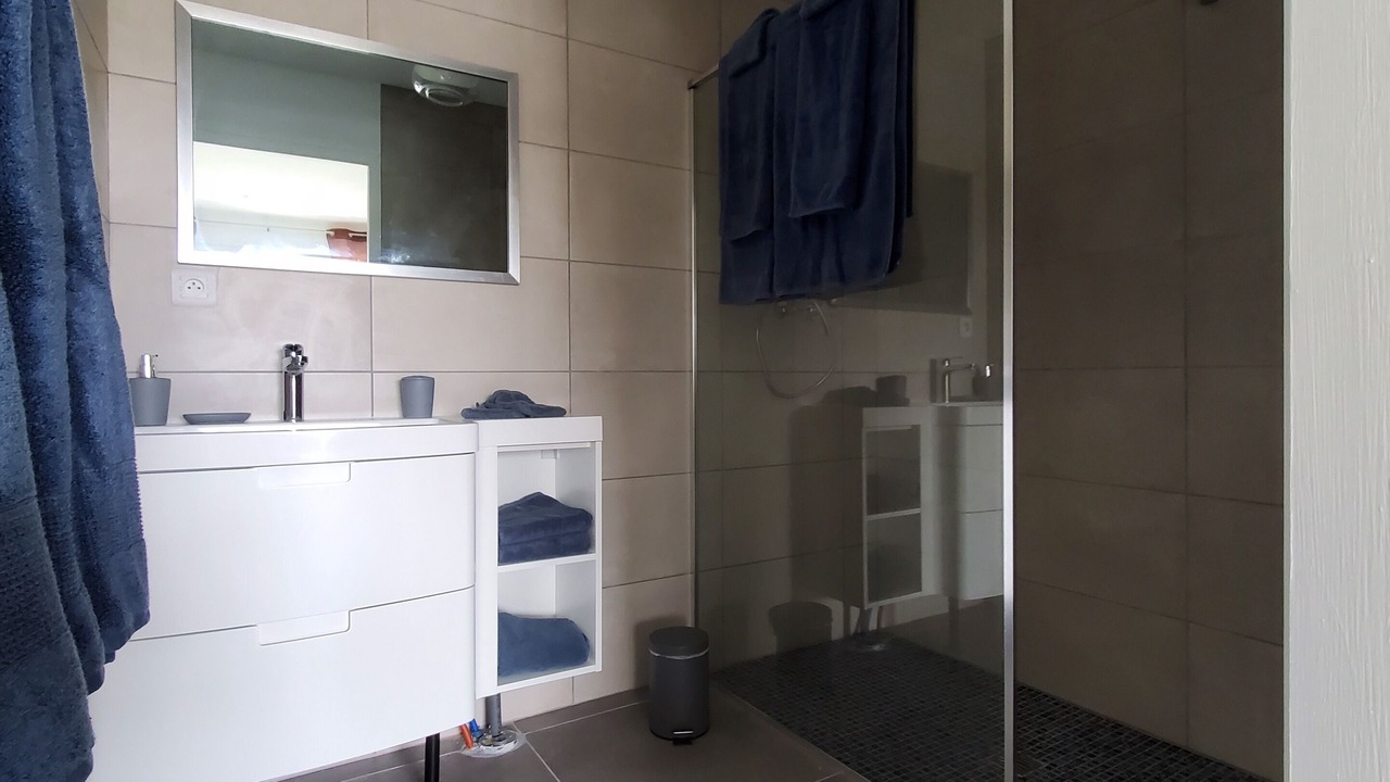 Photo of Bathroom in Fontenay-le-Comte