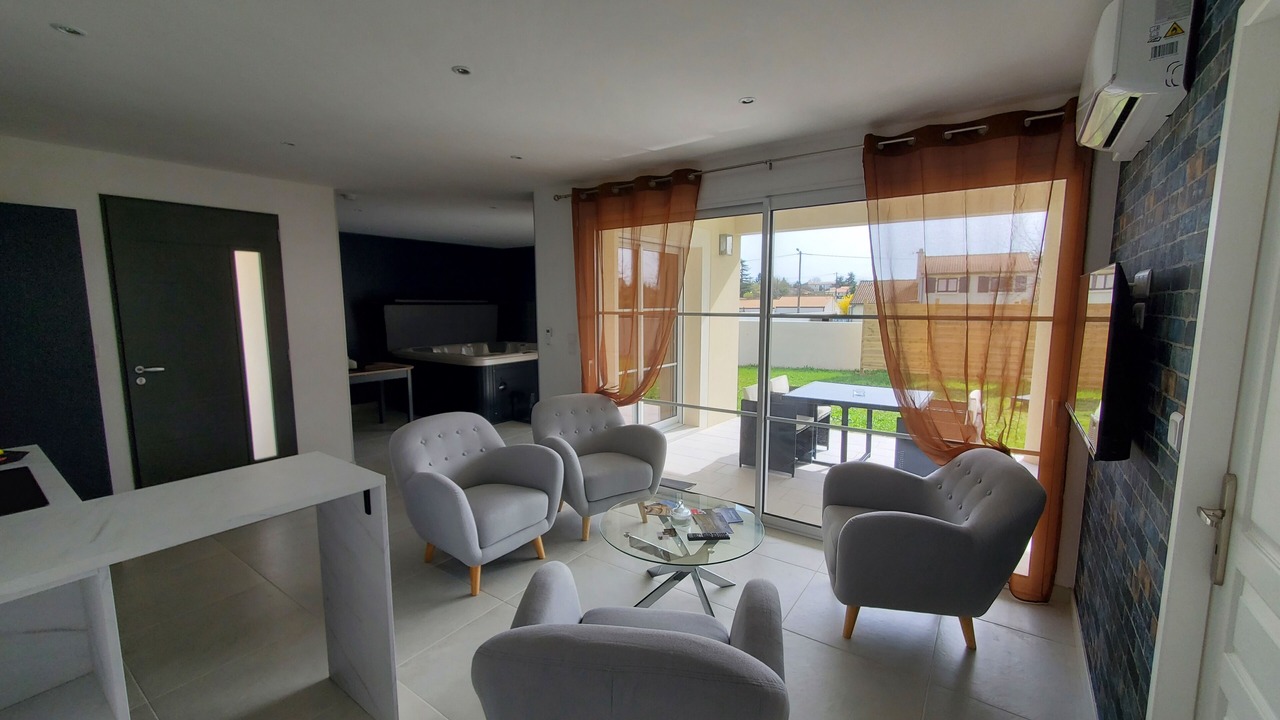 Photo of Livingroom in Fontenay-le-Comte