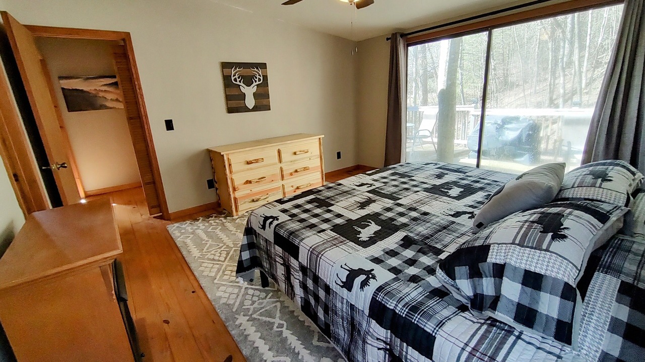 Photo of Bedroom in Rabun Gap