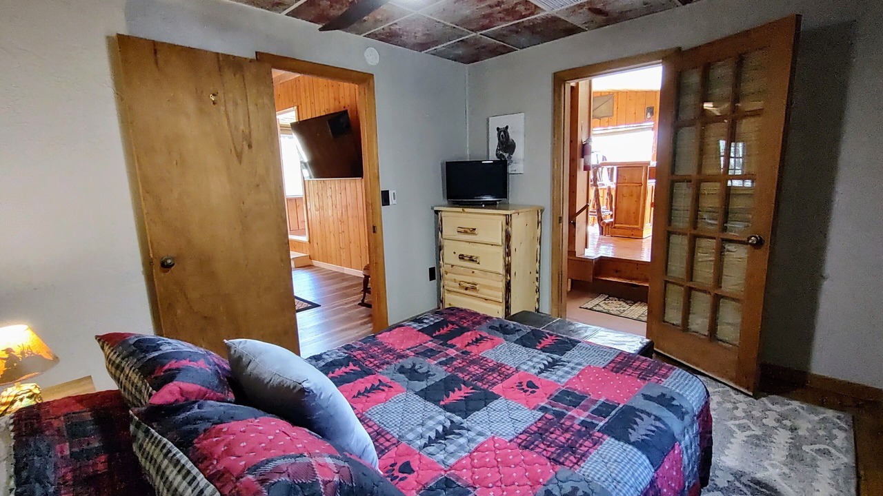 Photo of Bedroom in Rabun Gap