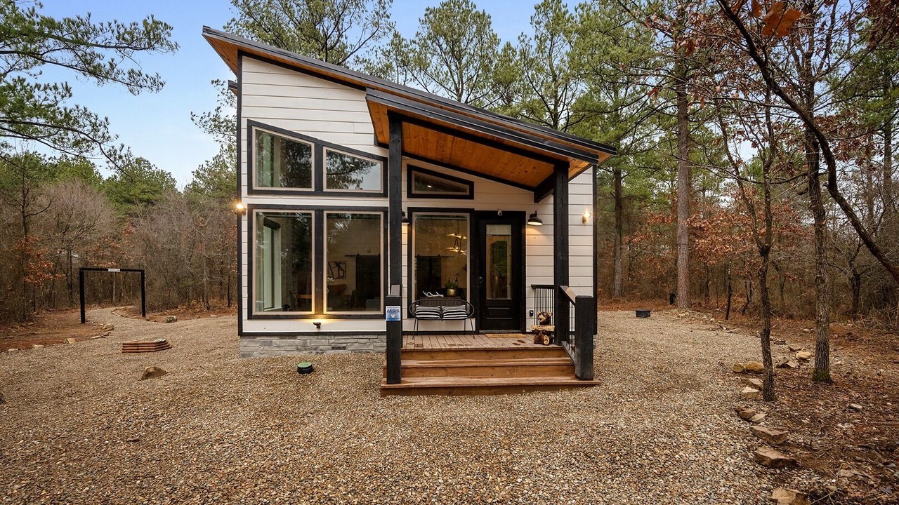 Photo of Outdoor in Pickens