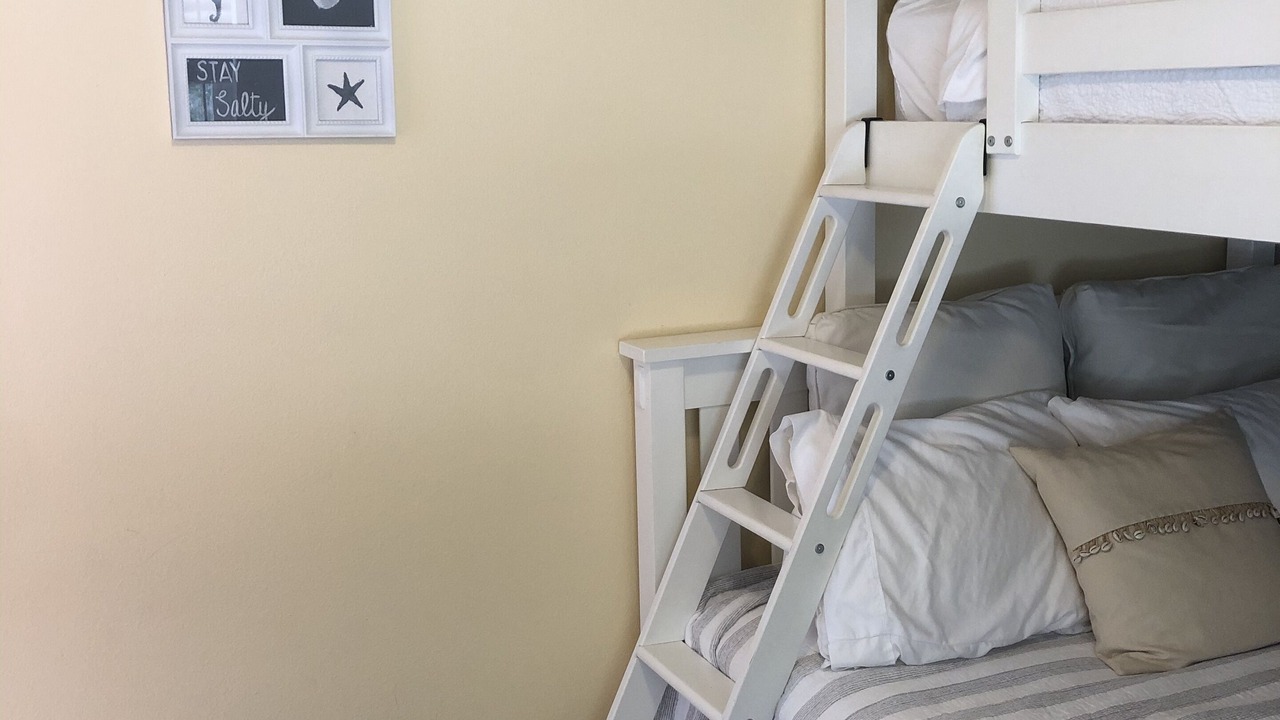 Photo of Bedroom in Lakebay