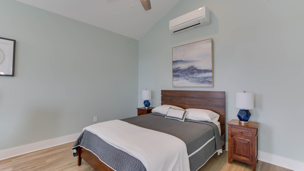 Photo of Bedroom in Cobbs Creek