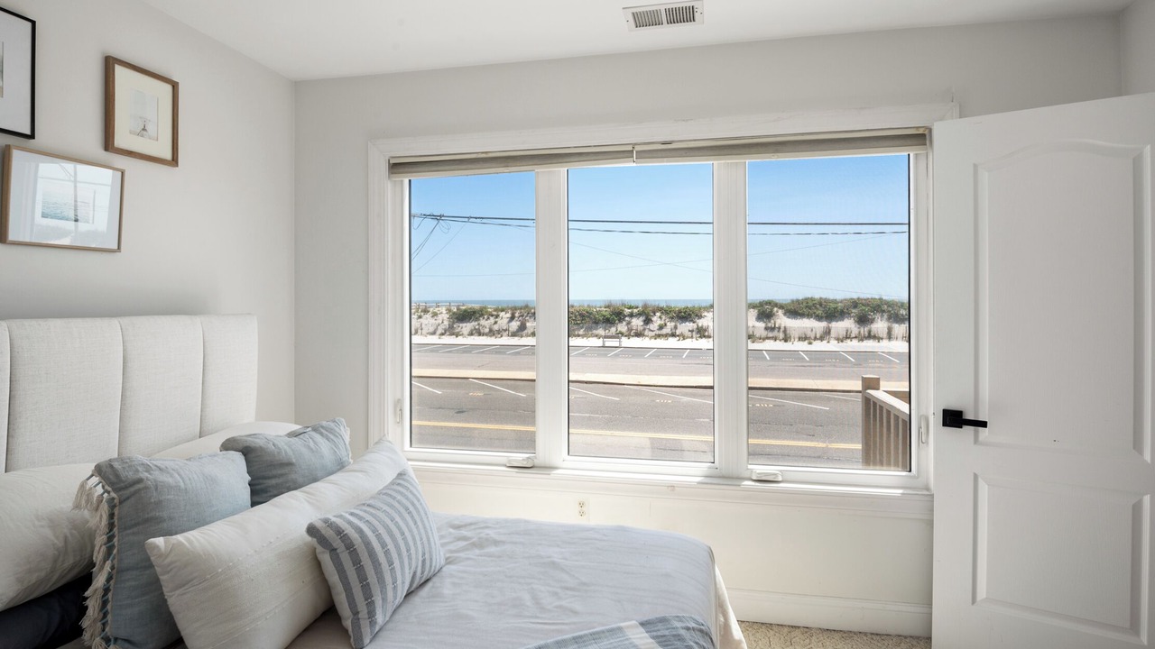 Photo of Bedroom in Ortley Beach