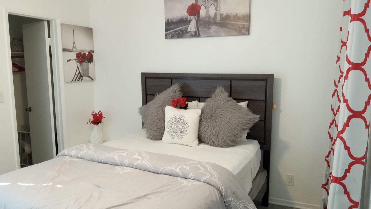 Photo of Bedroom in Hawthorne