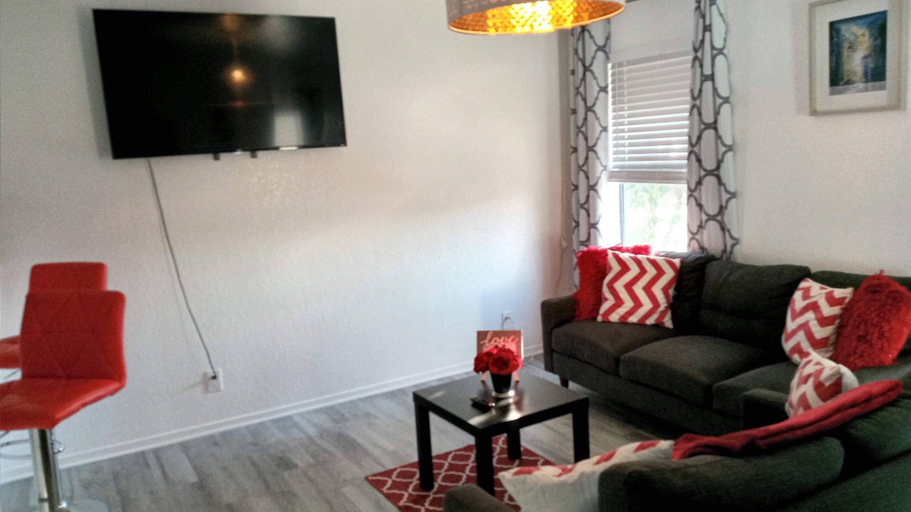 Photo of Livingroom in Hawthorne