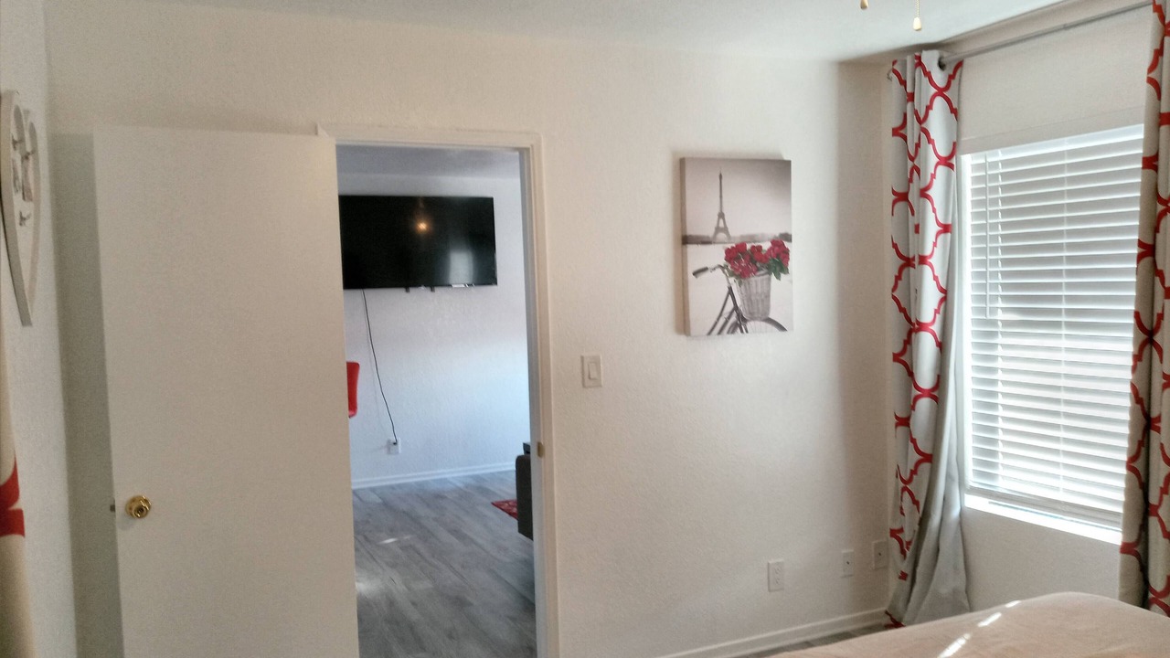 Photo of Bedroom in Hawthorne