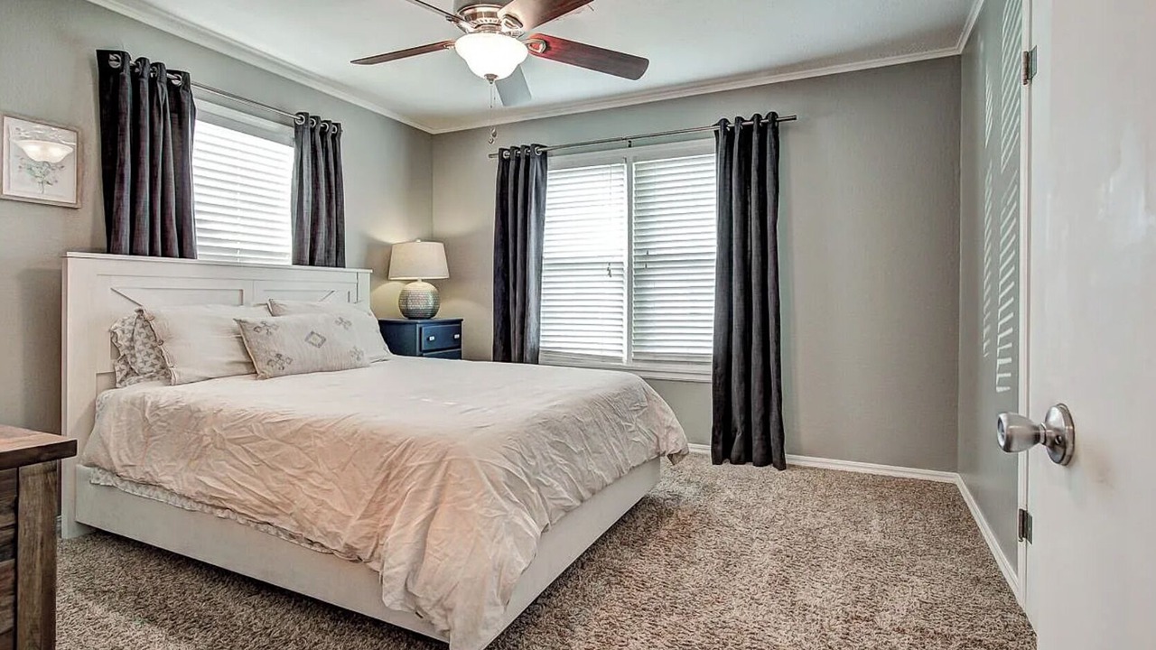 Photo of Bedroom in Enid