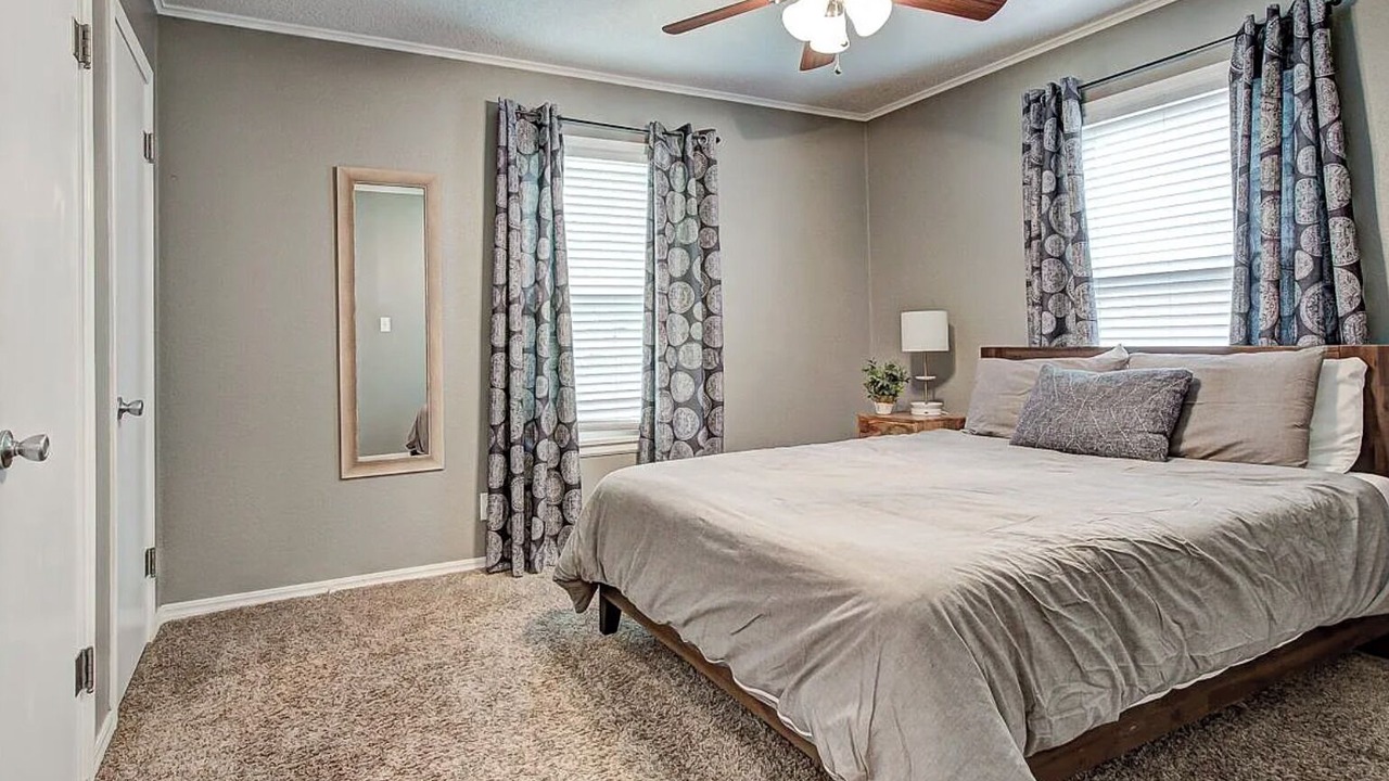 Photo of Bedroom in Enid