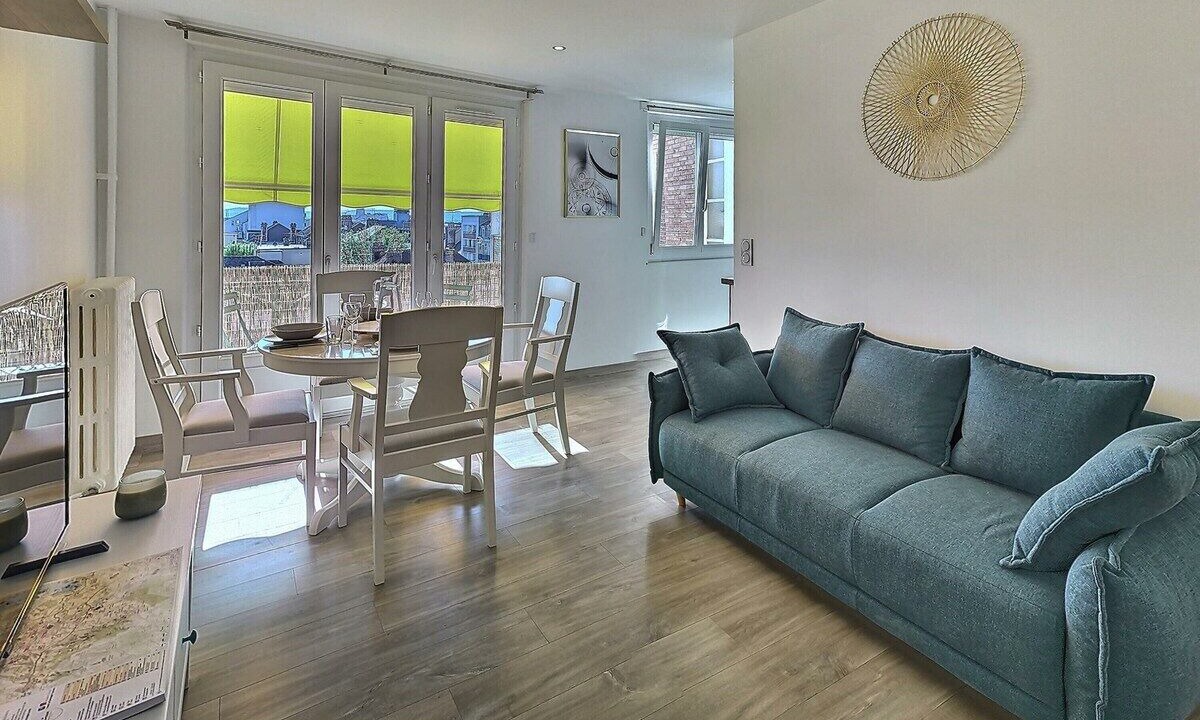 Photo of Livingroom in Troyes