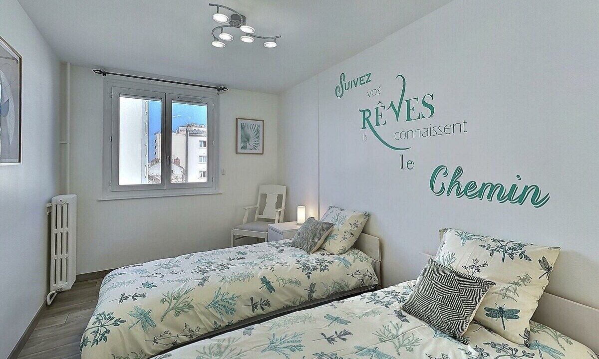 Photo of Bedroom in Troyes