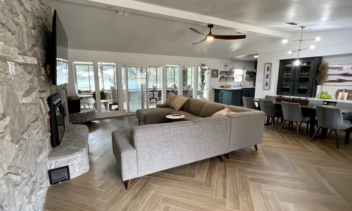 Photo of Livingroom in Granbury