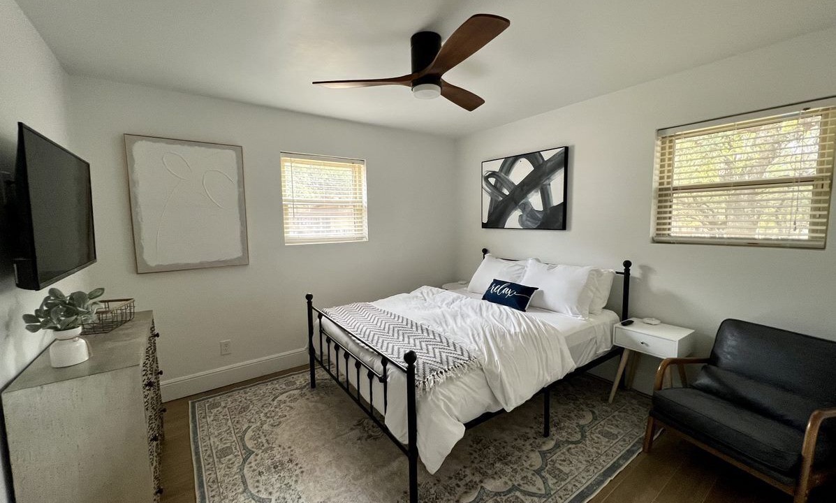 Photo of Bedroom in Granbury