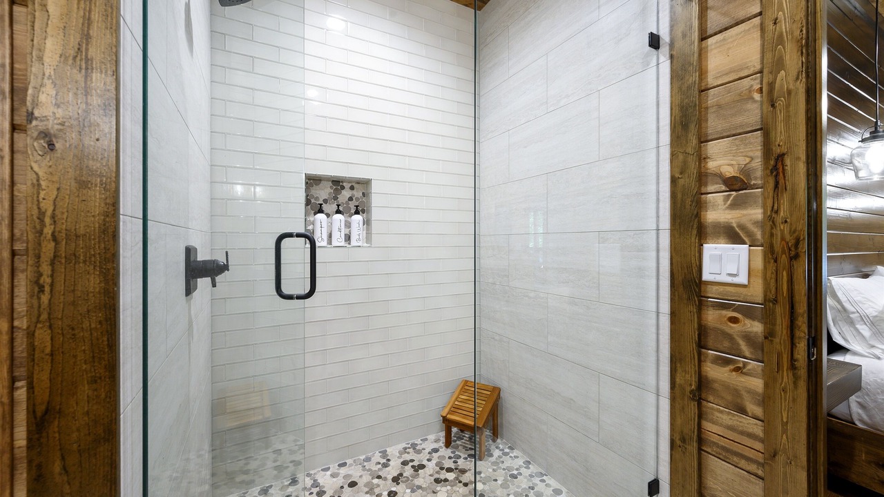 Photo of Bathroom in Hochatown